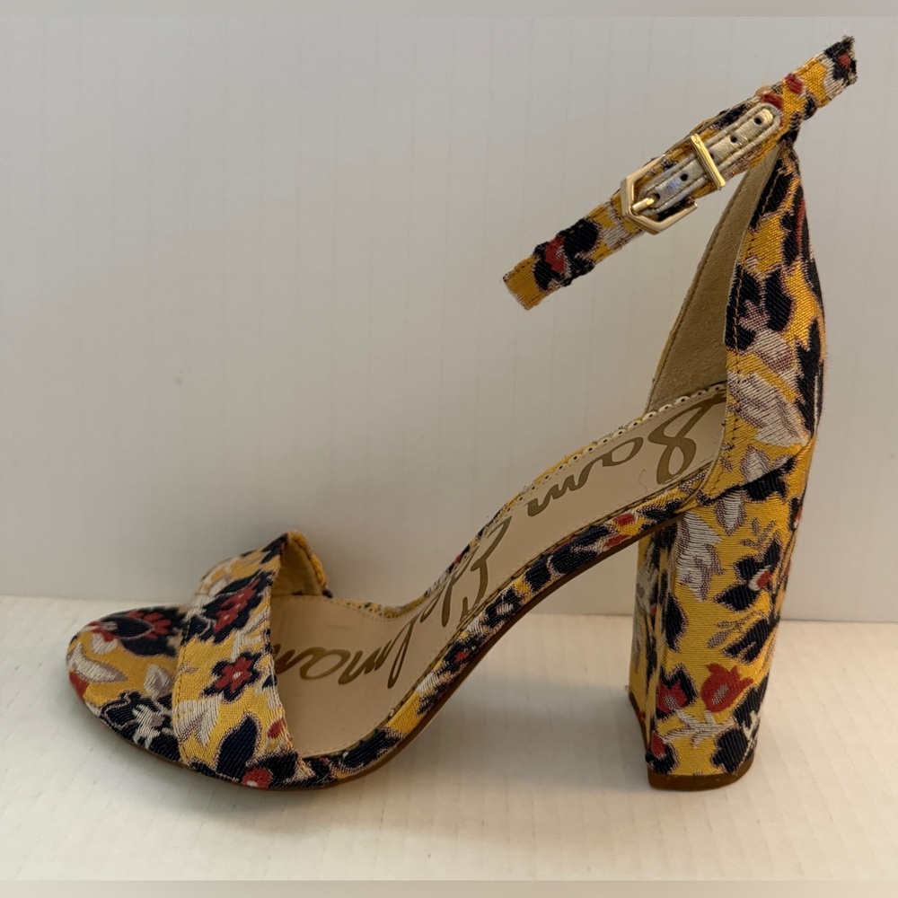 Sam Edelman Floral Jacquard Heels - Picture 3 of 9